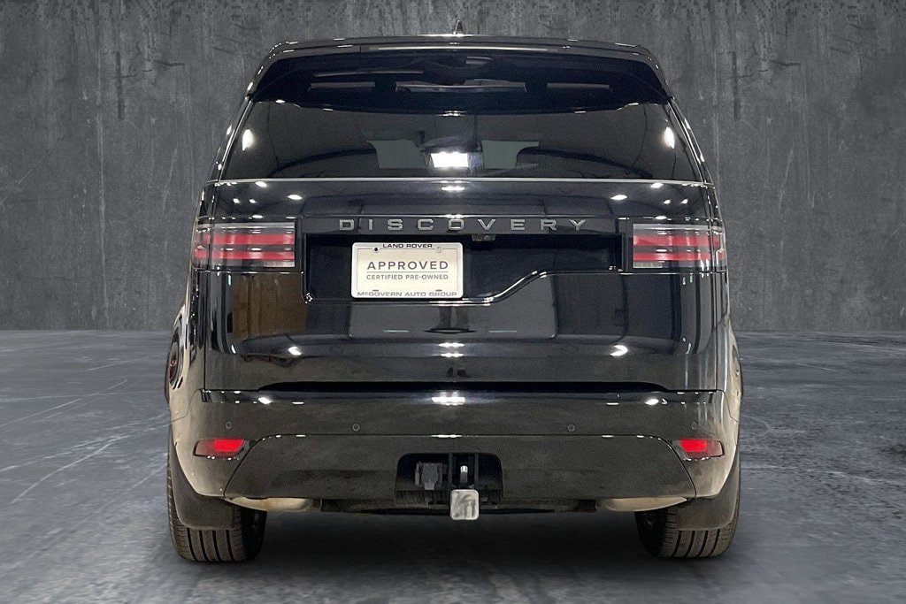 Used 2025 Land Rover Discovery Dynamic SE AWD/4WD image 6