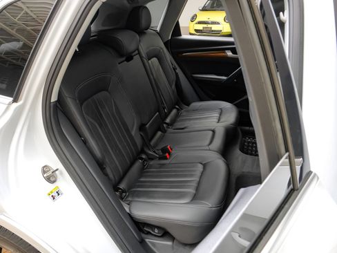 Used 2023 Audi Q5 2.0T Premium Plus w/ Premium Plus Package AWD/4WD image 39