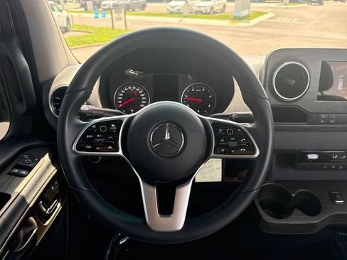 Used 2024 Mercedes-Benz Sprinter 3500 image 16