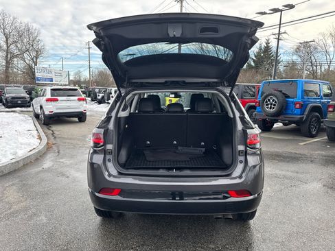 Used 2022 Jeep Compass Limited w/ Elite Group image 38