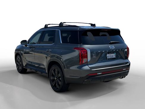 Used 2023 Hyundai Palisade XRT FWD image 3