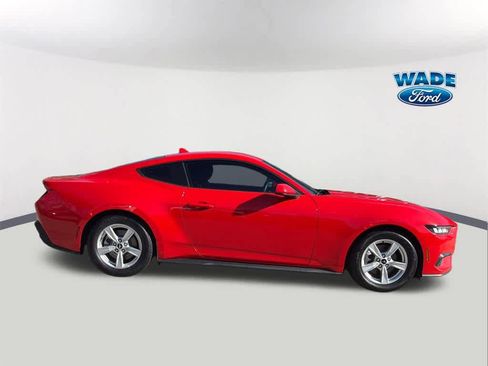 Used 2024 Ford Mustang Coupe image 4