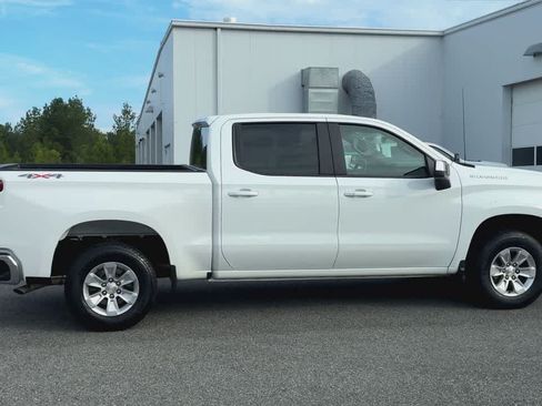 Used 2026 Chevrolet Silverado 1500 LT AWD/4WD image 9