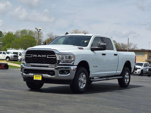 Used 2024 RAM 2500 Big Horn w/ Protection Group AWD/4WD image 3