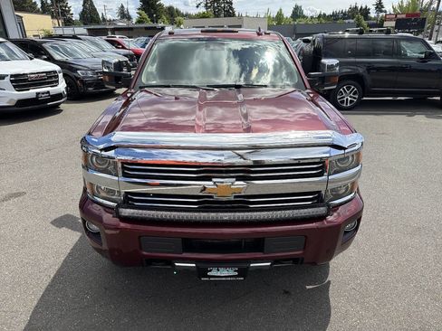 Used 2016 Chevrolet Silverado 3500 High Country w/ High Country Premium Package AWD/4WD image 10