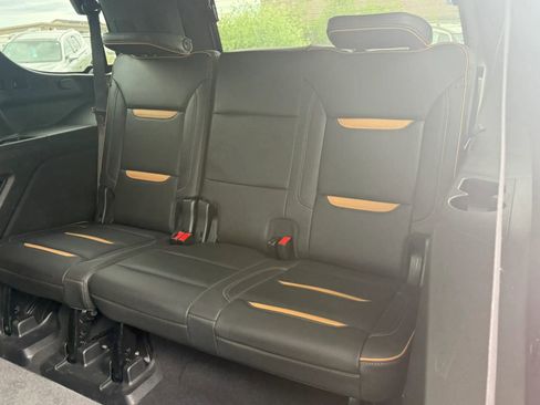 Used 2022 GMC Yukon AT4 AWD/4WD image 9