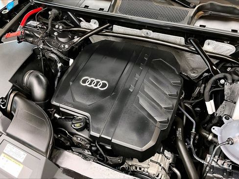 Used 2023 Audi Q5 2.0T Prestige w/ Prestige Package AWD/4WD image 32