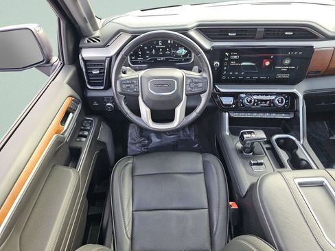 Used 2022 GMC Sierra 1500 Denali w/ Denali Reserve Package image 4