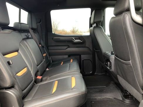 Used 2022 GMC Sierra 1500 AT4 w/ AT4 Preferred Package image 22