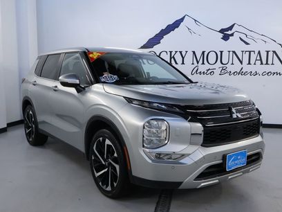 Used 2024 Mitsubishi Outlander SE Black Edition