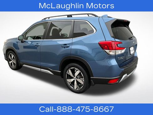 Used 2021 Subaru Forester Touring image 3