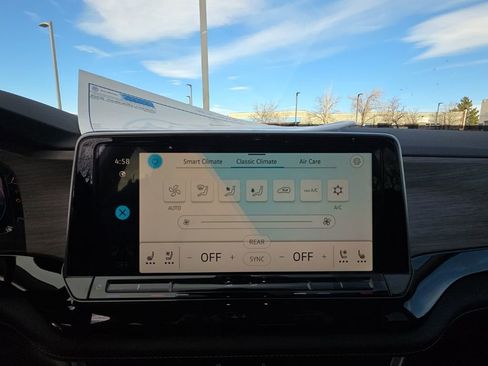 New 2026 Volkswagen Atlas SEL image 18