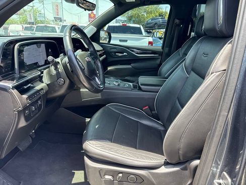 Used 2021 Cadillac Escalade ESV Sport w/ Driver Assist Tech Package AWD/4WD image 8