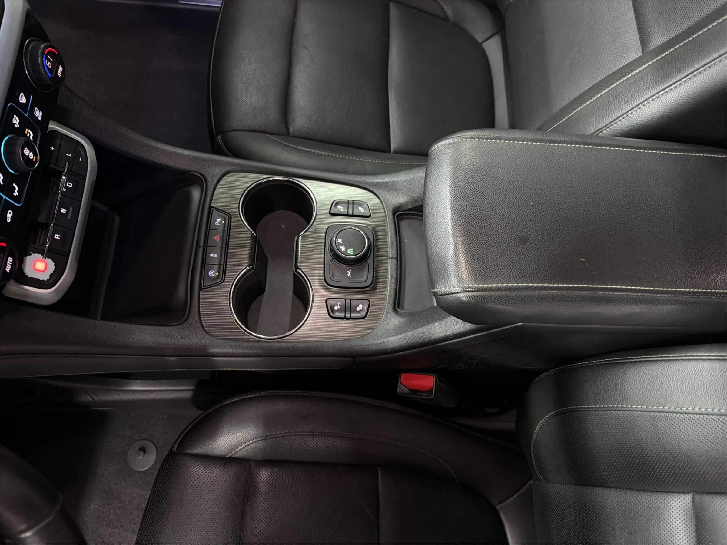 Used 2020 GMC Acadia SLT w/ LPO, Cargo Package FWD image 32