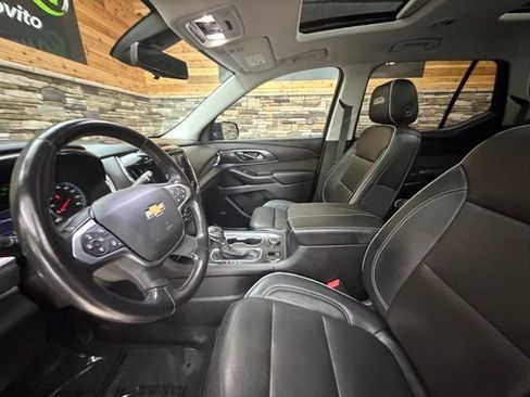 Used 2021 Chevrolet Traverse High Country w/ LPO, Floor Liner Package AWD/4WD image 14