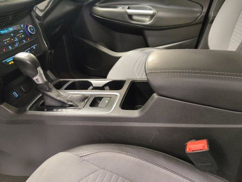 Used 2018 Ford Escape SE w/ SE Sport Appearance Package image 26