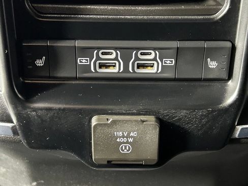 Used 2024 RAM 3500 Laramie w/ Night Edition AWD/4WD image 17