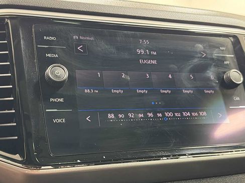 Used 2018 Volkswagen Atlas SEL Premium AWD/4WD image 18