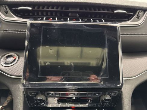 New 2025 Jeep Grand Cherokee L Altitude AWD/4WD image 32
