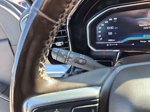 Used 2024 Chevrolet Silverado 2500 LTZ w/ LTZ Premium Package image 36