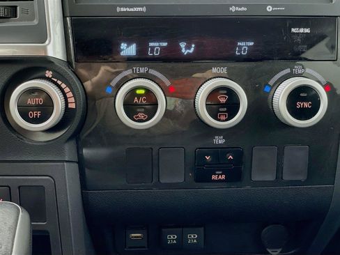 Used 2022 Toyota Sequoia TRD Sport AWD/4WD image 18