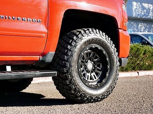 Used 2017 Chevrolet Silverado 1500 LT w/ All Star Edition image 9