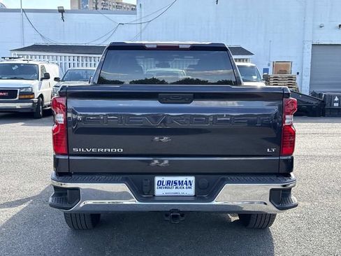 Used 2022 Chevrolet Silverado 1500 LT AWD/4WD image 3