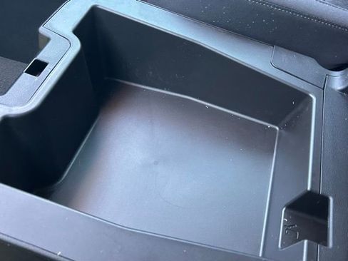 Used 2023 Chevrolet Silverado 1500 LT image 30