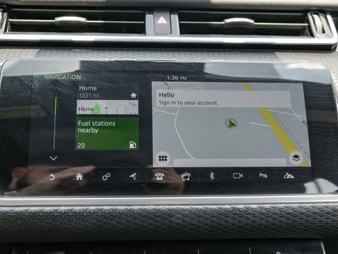 Used 2018 Land Rover Range Rover Velar R-Dynamic SE image 22