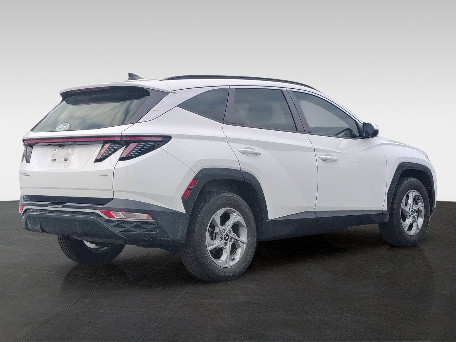 Certified 2023 Hyundai Tucson SEL AWD/4WD image 5