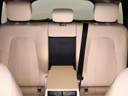 Used 2022 Mercedes-Benz GLB 250 image 20