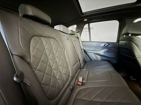 Used 2024 BMW X5 xDrive40i w/ Premium Package image 29