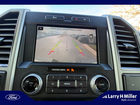 Used 2018 Ford F150 Lariat w/ Equipment Group 502A Luxury image 29