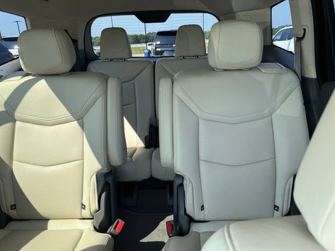 Used 2024 Cadillac XT6 Premium Luxury w/ LPO, Floor Liner Package AWD/4WD image 13