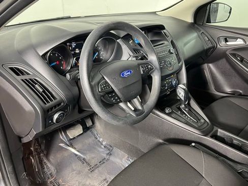 Used 2015 Ford Focus SE image 22
