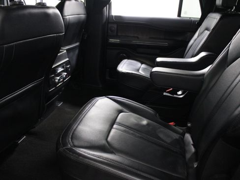 Used 2021 Ford Expedition Limited AWD/4WD image 23