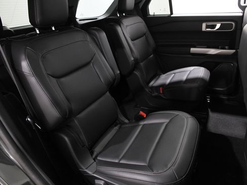 Certified 2023 Ford Explorer XLT w/ Equipment Group 202A image 19