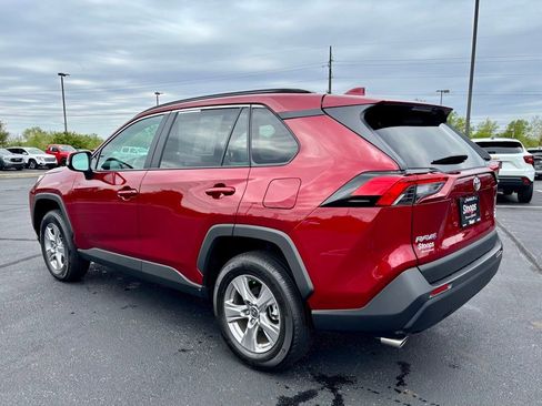Used 2025 Toyota RAV4 XLE w/ Convenience Package AWD/4WD image 5