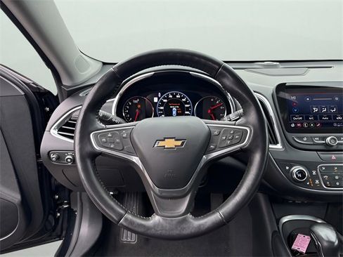 Used 2022 Chevrolet Malibu Premier image 19