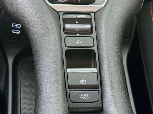 Used 2024 Honda HR-V Sport image 10
