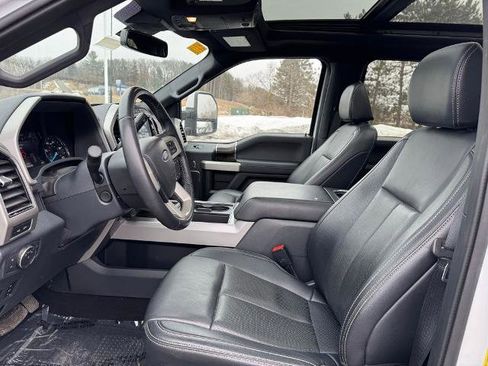 Certified 2022 Ford F350 Lariat w/ Lariat Ultimate Package image 8