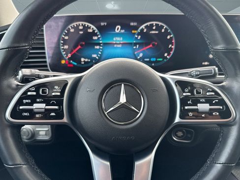 Used 2022 Mercedes-Benz GLS 450 4MATIC image 15