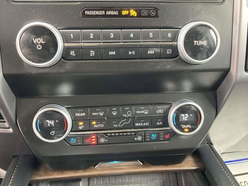 Used 2021 Ford Expedition Platinum image 26