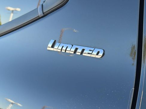 Used 2023 Toyota Tundra Limited w/ TRD Off-Road Package AWD/4WD image 8