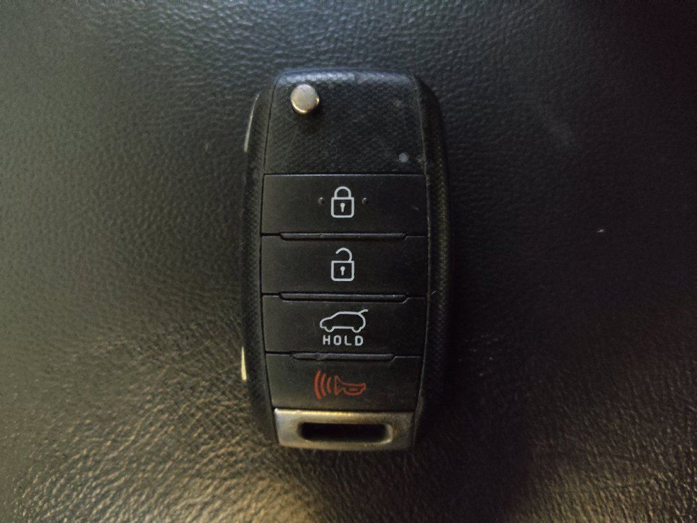 Used 2016 Kia Sorento FWD image 32