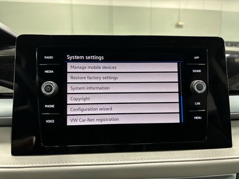 New 2025 Volkswagen Taos SE image 24