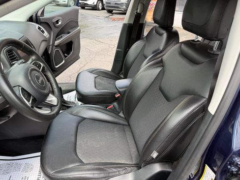 Used 2019 Jeep Compass Latitude AWD/4WD image 18