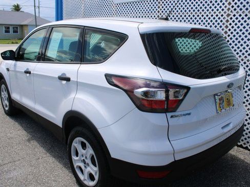 Used 2018 Ford Escape S FWD image 5