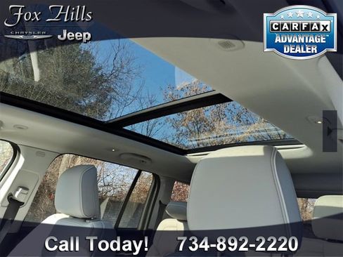 Certified 2023 Jeep Grand Cherokee Overland image 16