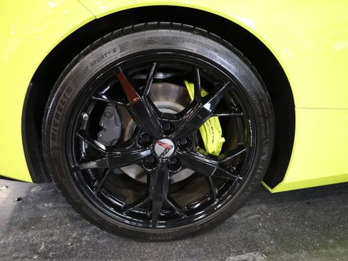 Used 2022 Chevrolet Corvette Stingray Premium Conv w/ Z51 Performance Package image 14